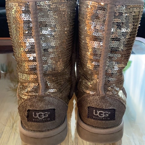 UGG Classic Short Sequin Boot grey sparkle size 6 - Picture 2 of 8